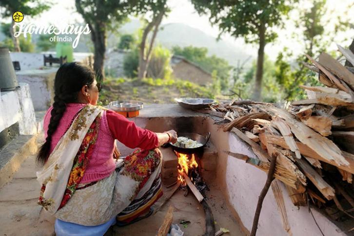 Dwarahat Village Farmstay- Babaji'S Cave エクステリア 写真
