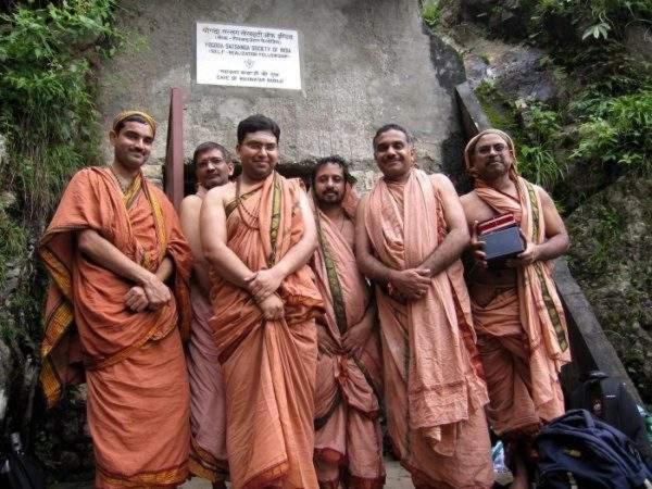 Dwarahat Village Farmstay- Babaji'S Cave エクステリア 写真