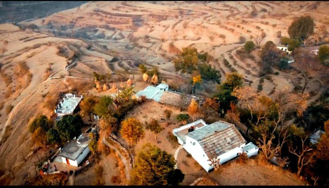 Dwarahat Village Farmstay- Babaji'S Cave エクステリア 写真